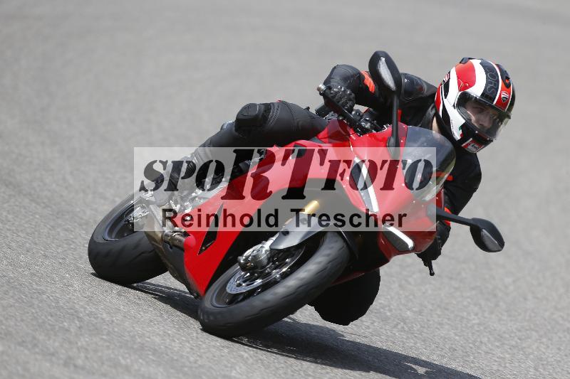 /27 12.06.2025 Ducati Schweiz Trackday Warmup  ADR/gruen-vert/ohne